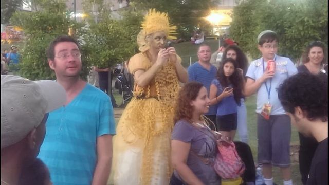 Фестиваль живых скульптур смотреть онлайн