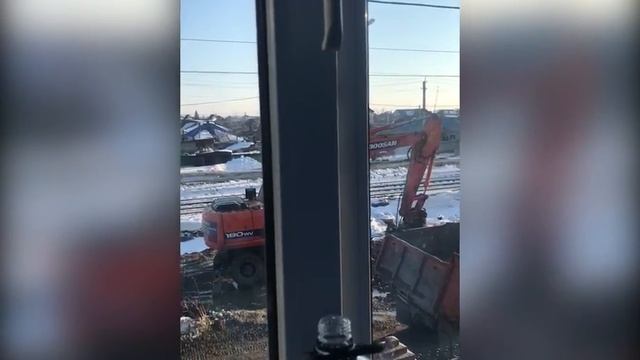Строительная техника начала работы по продлению улицы Титова