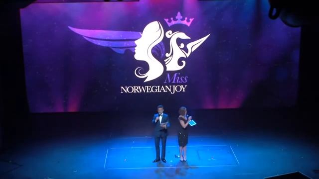 Ведущий на английском смотреть онлайн