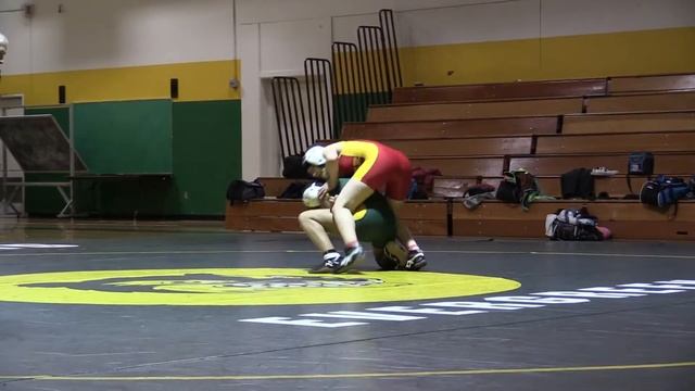 Nouci vs Veronica смотреть онлайн