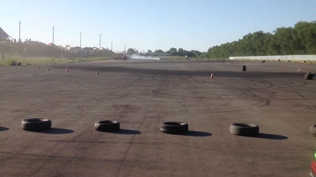 EDS 1 этап Nissan 200SX 2JZ vs Silvia S14 VH45 2 часть смотреть онлайн