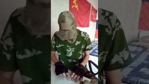 Как надеть незапотевающие плёнки на стёкла противогаза?