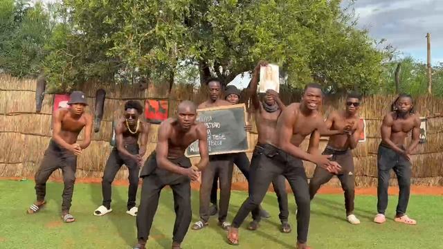 ПОЗДРАВЛЕНИЕ из АФРИКИ смотреть онлайн