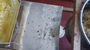 Стіл для розпечатування бджолиних рамок своїми руками. Бджільництво.