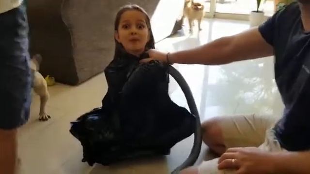 Heather sucked with vacuum cleaner 2019 смотреть онлайн