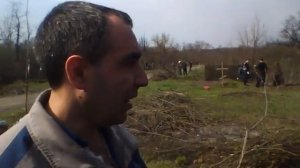 На уборке территории Ватутинского кладбища