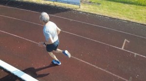 Бег на стадионе (400 м)