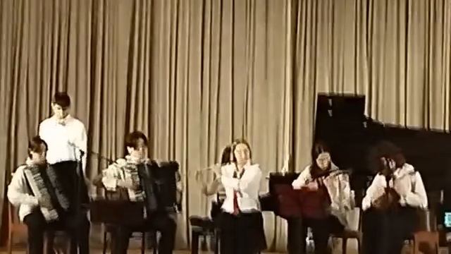 "Этой памяти свет..." 
Инструментальный ансамбль "Ритм плюс" под руководством Гавриковой Галины Влад