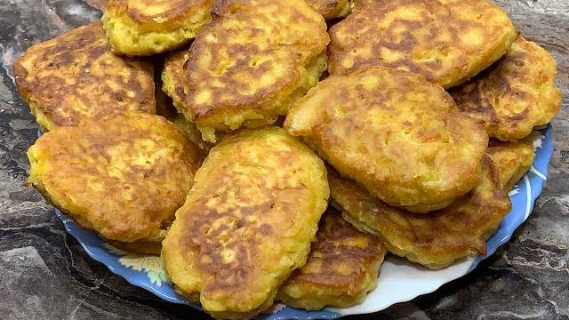 Ленивые пирожки без возни с тестом - воспоминания из детства! Так готовила пирожки моя бабушка