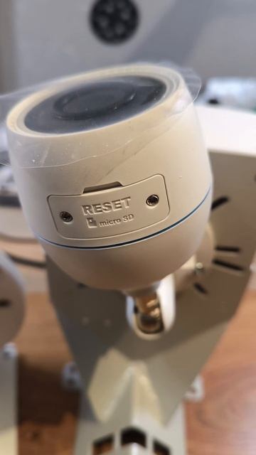 Карты памяти 128 Г хватает на два  месяца деревенских сюжетов для full HD 2 МП камеры.