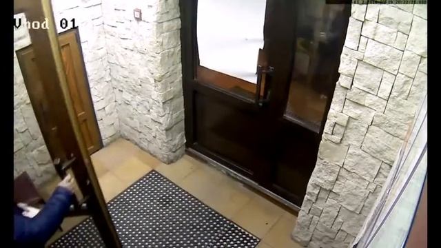 В Тюмени наградят охранников ресторана, не пустивших полицию без досмотра