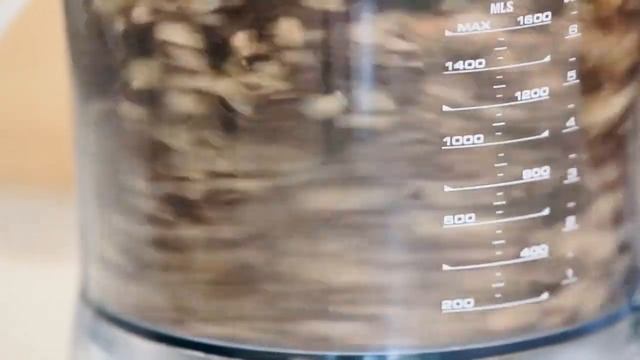 How to Make Vegan Protein Balls