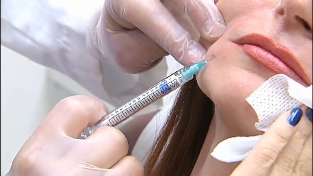 Fabulous 50's - Non surgical facial reconstruction смотреть онлайн