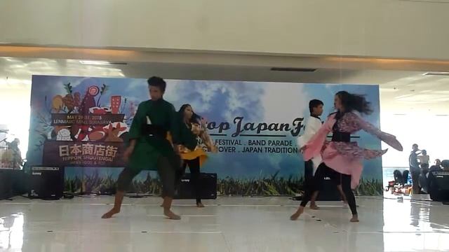 Clever Clover: Senbonzakura Dance Cover at Nippon Shoutengai смотреть онлайн