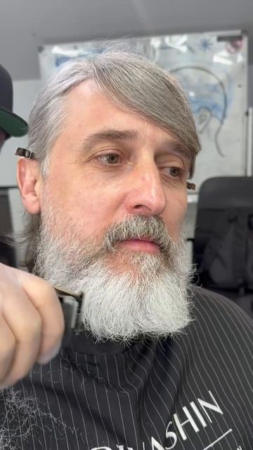 🔥 Друзья, привет! Лето 2025 — время хайпа и стиля! 🏆  
🇮🇹 Italian beard — главный тренд сезона!