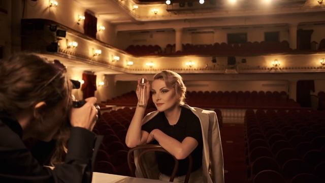 Бэкстейдж со съёмки рекламы Lacoste Pour Femme с Ренатой Литвиновой смотреть онлайн