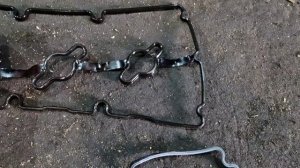 почему надо менять прокладку клапанной крышки