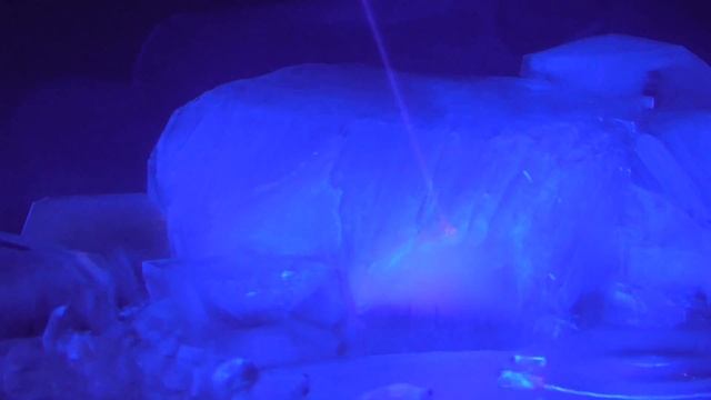 Лазер и KH2PO4 and Laser смотреть онлайн