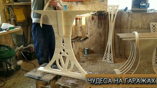 Сборка столов для кафе из сосны. Лёгкий стиль 19 века.