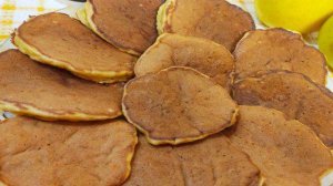 Яблочные панкейки на сметане