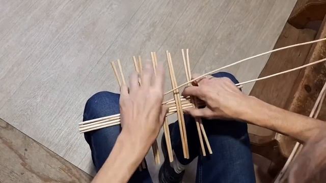 How to weave an oval bottom (tutorial). Part 1
