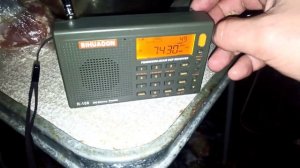 Радиоприемник Sihuadon R-108 ловим слушаем радио на природе