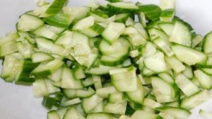 Овощной салат с творожным сыром