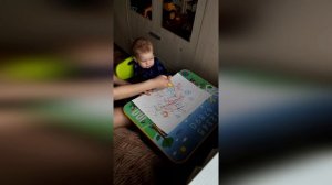 Рисуем с Мирончиком и изучаем фломастеры. Малышу 1,3 года.