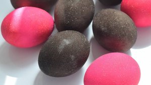 Мерцающие яйца на ПАСХУ. Как покрасить яйца в вине