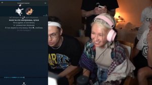 Бустер с клавой поет мне пох