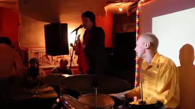 группа Велосипед в pianobar НикО смотреть онлайн