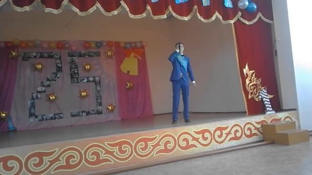 Зачитал рэп на выпускном 2016 смотреть онлайн