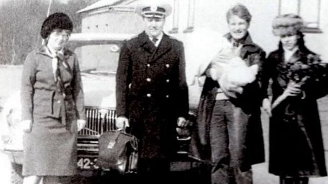 РУБИНОВАЯ СВАДЬБА (25.04.81) смотреть онлайн