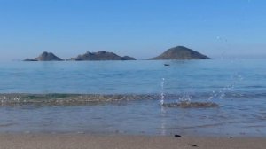 Машинки и сюрпризы на пляже. Видео с Машей Капуки Кануки. Игры на пляже для детей