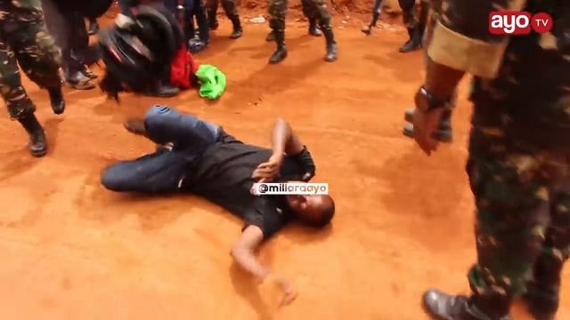 MOTO WA JWTZ KWA MAJAMBAZI PORINI KIGOMA WAKIJIWEKA FRESH NA MAZOEZI, RISASI ZAPIGWA JUU смотреть онлайн