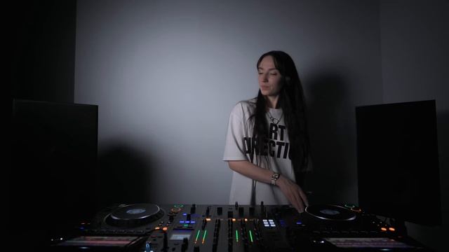 Kristen Kroft  - KroftCast  #06 Home Session [Melodic Techno   Indie Dance Dj Mix 2025] 4k