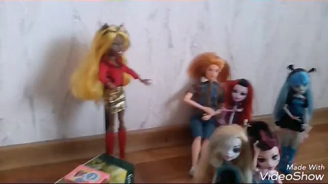 Stop motion: „Розовая пивица и наследцтвенная любовь“, 1 серия «Новенькие» смотреть онлайн