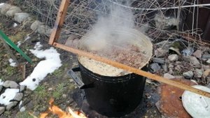 Перетопка вощины с дезинфекцией рамок . один из простых способов