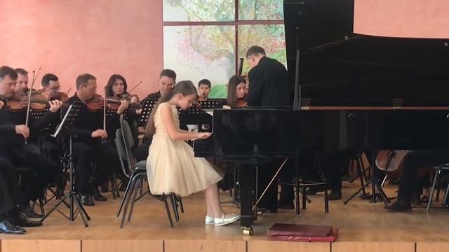 Концерт #23 Ля мажор- В.А.Моцарт в исполнении Дорош Софии смотреть онлайн