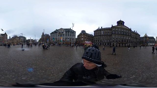 Pigeon Square Amstradam смотреть онлайн