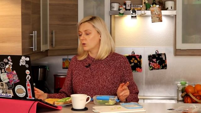 УТРЕННИЙ БУКТЬЮБ: ТЭГ "КНИЖНОЕ ДЕСЯТИЛЕТИЕ" | ВКУСНЫЕ СЭНДВИЧИ 🥪