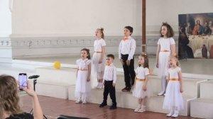 «Менуэт» И.С. Баха (вокализ для детского хора) - детский хор Cantarella