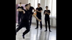 Красивые Казашки танцуют лезгинку с Парнями Школа лезгинки Lovzar Almaty