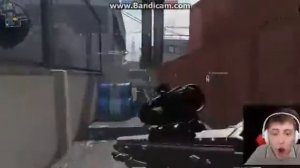 Элез на своём стриме жестоко бомбит ! оскорбляя своих подписчиков!!!