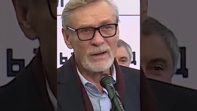 Чтобы понять, кого называли в России русскими, нужно вспомнить историю России и людей.