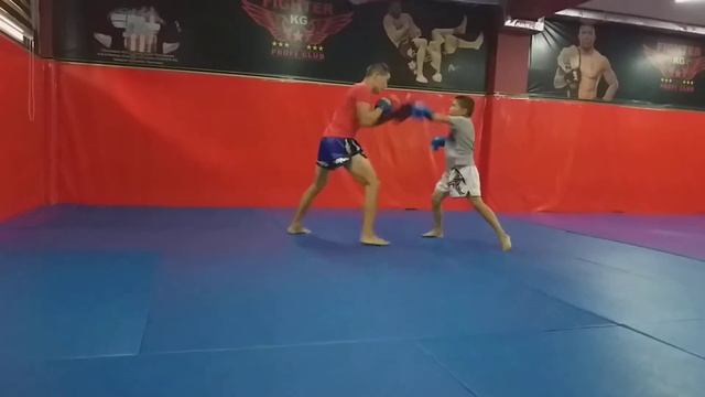 Уч бир туугандар(3) смотреть онлайн