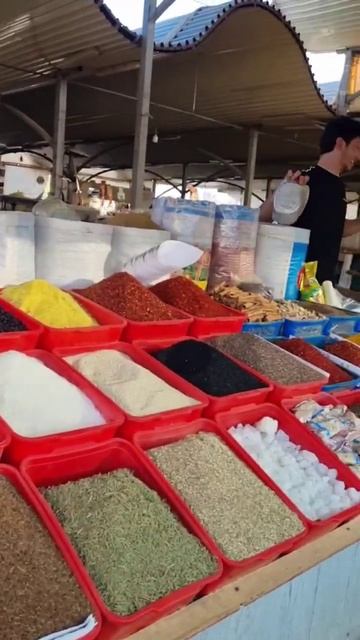 кому специи😀? #специи #чорсу #зира #ташкент #базар смотреть онлайн