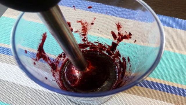 Черничные блины с кремом из маскарпоне