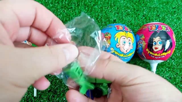 Lollipops Unpacking ASMR Lot's of Candies - Chupa Chups Melody Pops, POPCAN DISNEY LOLLIPOP Candy смотреть онлайн