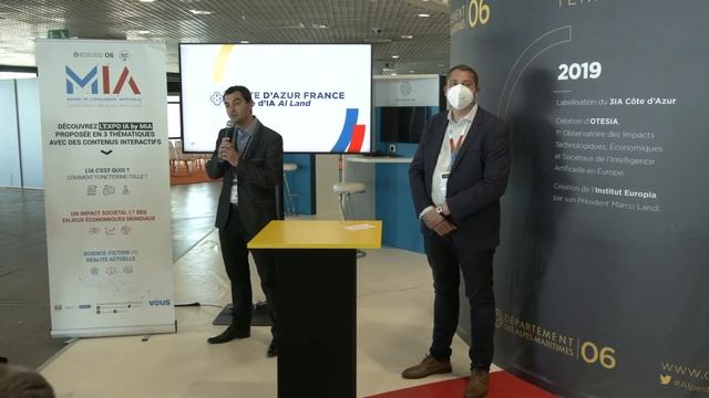 À LA RENCONTRE DE ...Vernissage de l'exposition "IA by MIA" смотреть онлайн